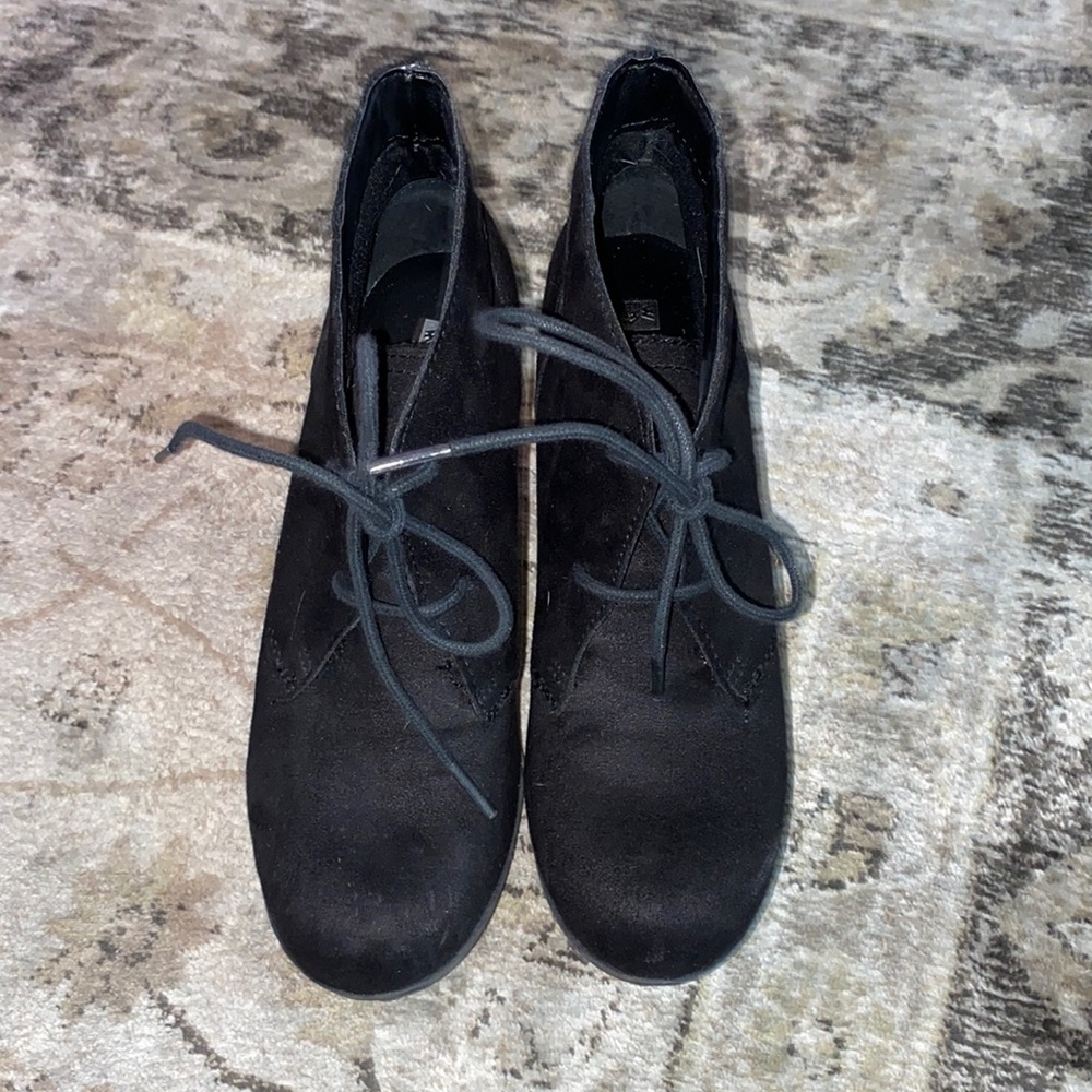White Mountain Wedge shoes